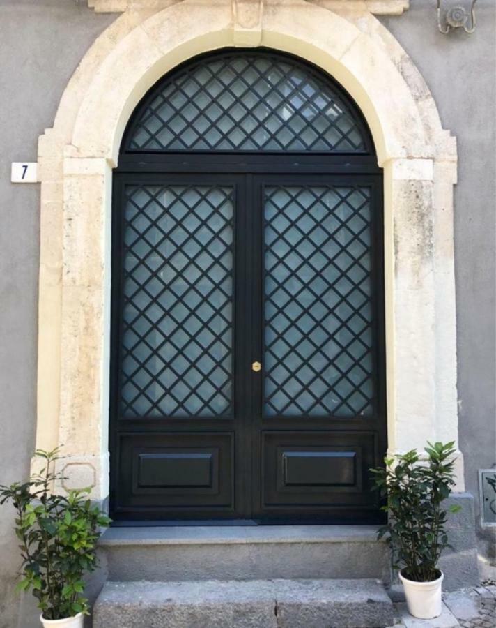 S.Elena Openspace Catania-Fontanarossai nemzetközi repülőtér Kültér fotó